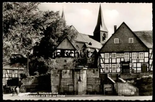 ÄLTERE POSTKARTE ASSINGHAUSEN HOCHSAUERLAND GRIMMEDENKMAL MIT BLICK ZUR KIRCHE Olsberg Bruchhausen monument cpa AK