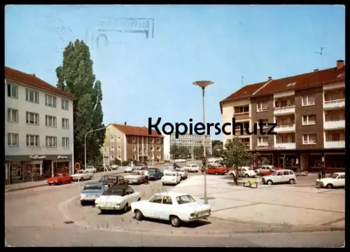 ÄLTERE POSTKARTE GÜTERSLOH BERLINER PLATZ MIT BLICK ZUM AMTSGERICHT Opel Renault R4 Ford Auto car AK Ansichtskarte