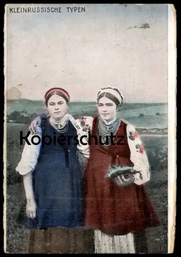 ALTE POSTKARTE KLEINRUSSISCHE TYPEN RUSSLAND TRACHT russia traditional costum folclorique girls Ansichtskarte postcard