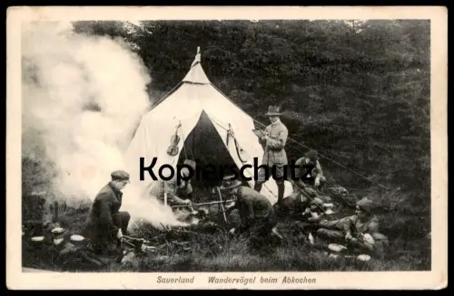ALTE POSTKARTE SAUERLAND WANDERVÖGEL BEIM ABKOCHEN Pfadfinder boy scouts scout Geige violin Ansichtskarte AK postcard