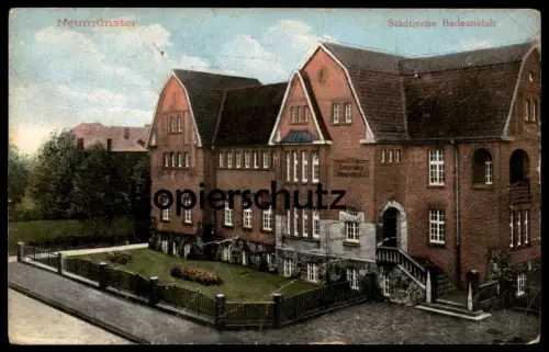 ALTE POSTKARTE NEUMÜNSTER STÄDTISCHE BADEANSTALT Schwimmbad bath Bad Ansichtskarte cpa postcard AK