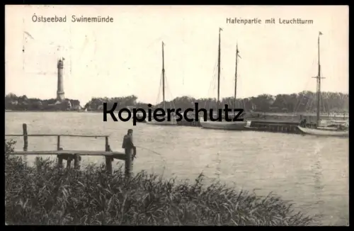 ALTE POSTKARTE SWINEMÜNDE HAFENPARTIE MIT LEUCHTTURM Swinoujscie Uznam Angler fisher fisherman Ansichtskarte postcard AK