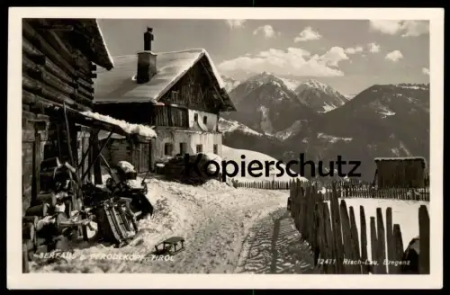 ALTE POSTKARTE SERFAUS GEGEN PFRODLKOPF WINTER TIROL Dorfstrasse Schlitten sleigh luge Schnee Ansichtskarte postcard cpa
