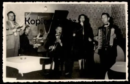 ALTES FOTO KAMMERORCHESTER GEIGE SAXOPHON AKKORDEON accordion accordéon Musik violin violon sax saxo photo