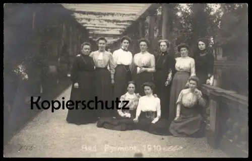 ALTE FOTO POSTKARTE BAD PYRMONT 1910 FRAUEN IM PALMENGARTEN women femme cpa photo postcard AK Ansichtskarte