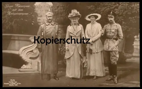 ALTE POSTKARTE UNSER KAISERPAAR MIT DEM KRONPRINZENPAAR PFEIFE KAISER KRONPRINZ emperors family postcard Ansichtskarte