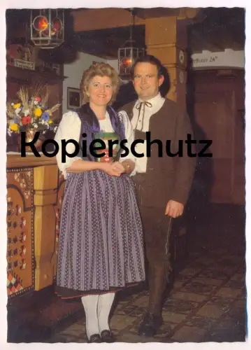 ÄLTERE POSTKARTE BRANDENBERG GASTHOF DER SINGENDE NEUWIRT EHEPAAR NEUHAUSER couple Paar Tirol postcard Ansichtskarte AK