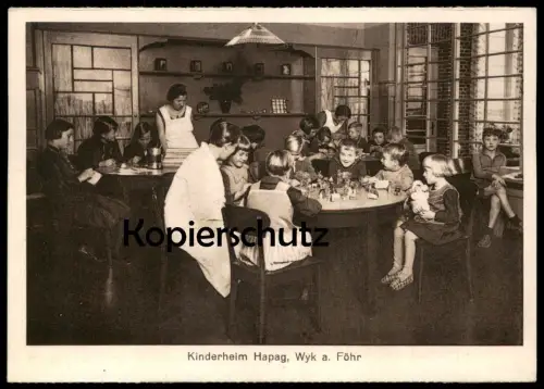 ALTE POSTKARTE WYK AUF FÖHR KINDERHEIM HAPAG KINDER SPIELEN SPIELZEUG PUPPE DORF TIERE Ansichtskarte postcard cpa