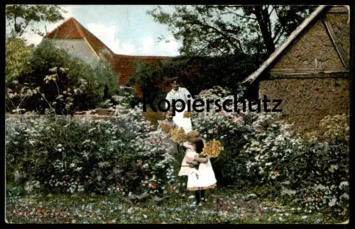 ALTE POSTKARTE MUTTER UND KINDER FAMILIE VOR GARTEN HAUS STEMPEL NEUHAUSEN BEZIRK DRESDEN Ansichtskarte postcard AK cpa