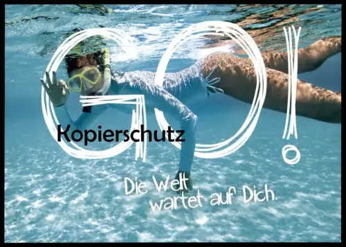 POSTKARTE TAUCHEN SCHNORCHELN SCHWIMMEN DIE WELT WARTET AUF DICH diving snorkel plongée en apnée postcard Ansichtskarte