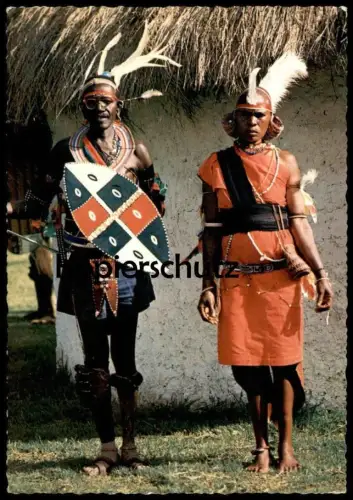 ÄLTERE POSTKARTE KIKUYU COUPLE IN DANCING COSTUM KENIA Krieger Agikuyu Kenya Tradition Schmuck Feder Africa postcard cpa