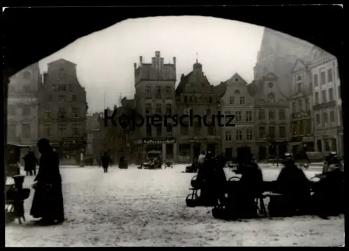 ALTES ORIGINAL FOTO ROSTOCK MARKT WINTER HÄNDLER KORBHÄNDLER ECHTE FOTOGRAFIE PHOTO KOCH MECKLENBURG-VORPOMMERN