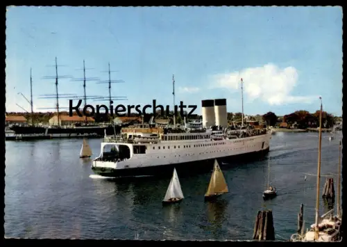 ÄLTERE POSTKARTE LÜBECK-TRAVEMÜNDE SCHWEDISCHES FÄHRSCHIFF LÄUFT IN DEN HAFEN Schiff ship harbour port steamship cpa AK