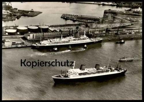 ÄLTERE POSTKARTE BREMERHAVEN COLUMBUSKAJE BEGEGNUNG TS BREMEN & MS EUROPA Dampfer Schiff postcard cpa AK Ansichtskarte
