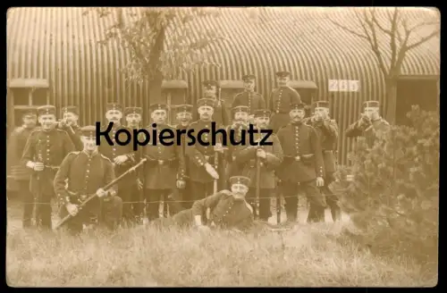ALTE POSTKARTE CAMP ELSENBORN 1913 SOLDATEN LAGER ZIELENDER SOLDAT barracks baraque military Ansichtskarte cpa postcard