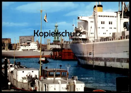 ÄLTERE POSTKARTE HAMBURG HAFEN MIT ST. MICHAELISKIRCHE FRACHTSCHIFF Frachter Schiff Motorschiff cargo ship postcard cpa