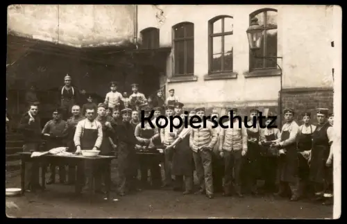 ALTE FOTO POSTKARTE SOLDATEN GREIZ MILITÄR VOR EINEM HAUS Soldat Photo Stempel Ansichtskarte cpa AK postcard