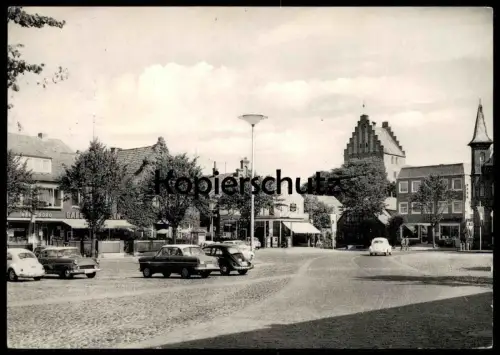 ÄLTERE POSTKARTE OSTSEEBAD HEILIGENHAFEN MARKT REISEBÜRO CAFÉ VOLKSWAGEN VW KÄFER OPEL Ansichtskarte AK cpa postcard