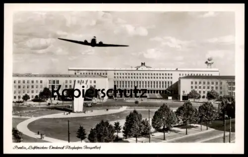 ALTE POSTKARTE BERLIN LUFTBRÜCKEN DENKMAL FLUGHAFEN TEMPELHOF FLUGZEUG FLIEGER Flugplatz airport Ansichtskarte postcard