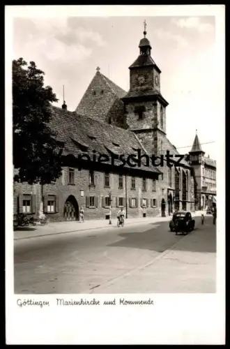 ALTE POSTKARTE GÖTTINGEN MARIENKIRCHE UND KOMMENDE VW VOLSKWAGEN KÄFER DREIRAD ROLLSTUHL Ansichtskarte AK cpa postcard
