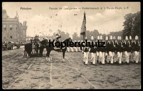 ALTE POSTKARTE POTSDAM SCHLOSS PARADE IM LUSTGARTEN MILITÄR MILITARY MILITAIRE SOLDIER Soldat Pferd AK cpa postcard