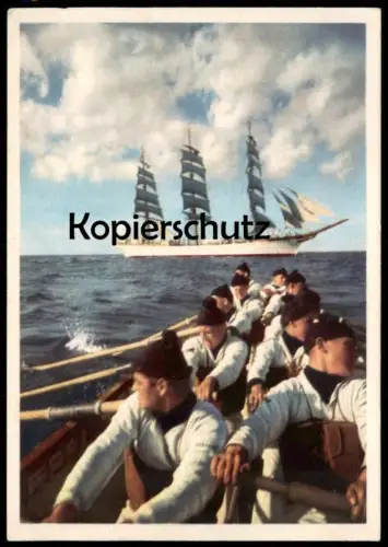 ÄLTERE POSTKARTE LANDUNGSBOOT MATROSEN SEGELSCHIFF FOTO HEINZ VON PERCKHAMMER Schiff sailing ship sailors Ansichtskarte