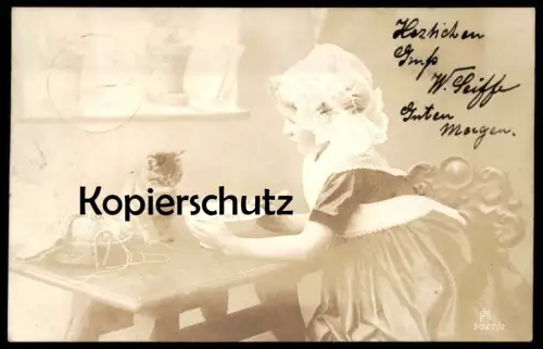 ALTE POSTKARTE MÄDCHEN KATZENBABY KATZE Kätzchen chat cat girl fille Kind child AK cpa postcard Ansichtskarte