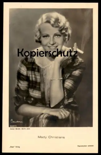 ALTE POSTKARTE MADY CHRISTIANS MIT ZIGARETTE FILM-SCHAUSPIELERIN ROSS VERLAG ATELIER BINDER BERLIN Kino AK postcard cpa