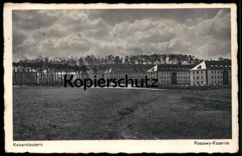 ALTE POSTKARTE KAISERSLAUTERN DIE KASERNE DAS INNERE LA CASERNE INTÉRIEUR Soldaten soldat soldats soldiers military cpa