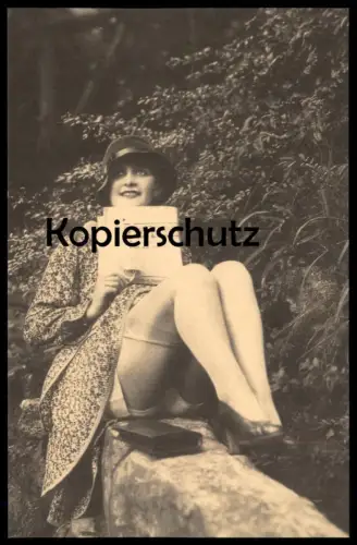 ALTE REPRO ? POSTKARTE FRAU EROTIK eroticism semi nude woman postcard Ansichtskarte AK