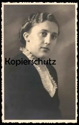 ALTE FOTO POSTKARTE UNBEKANNTE FRAU SONNTAGSKLEIDUNG DUTT WOMAN FEMME photo Voigtländer cpa postcard