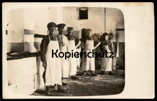 ALTE FOTO POSTKARTE SCHLACHTER Fleischer slaughter boucher Ansichtskarte cpa photo postcard