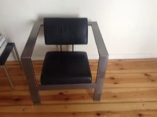90er Stahlmöbel