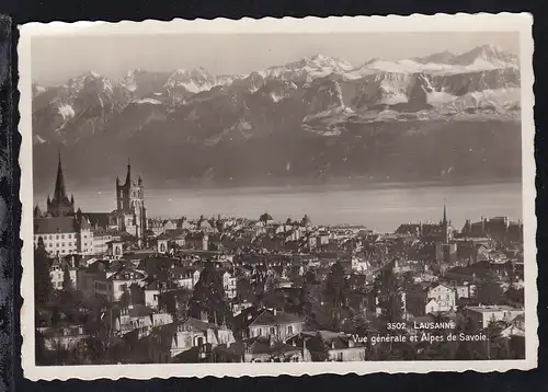 Landschaften 10C. waager. Paar auf AK (Lausanne Vue generale et Alpes de Savoie)