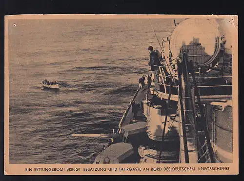 Ein Rettungsboot bringt Besatzung und Fahrgäste an Bord des deutschen