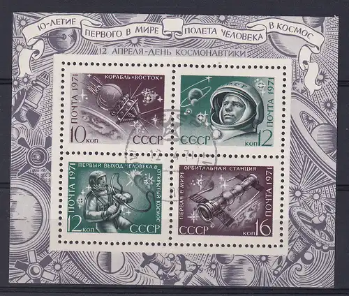 Tag der Kosmonauten (II), Block