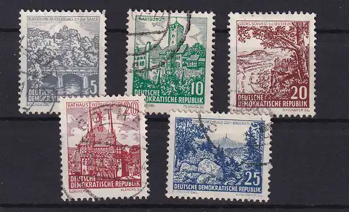 Landschaften und historische Bauten