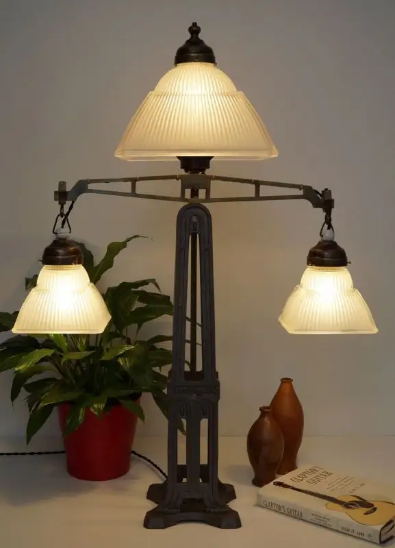 Einzigartige Art Déco Prunkleuchte Tischlampe 