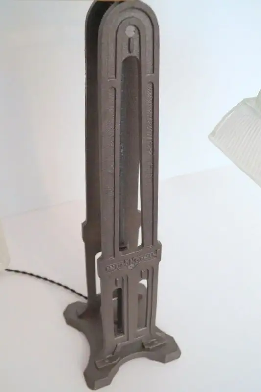 Einzigartige Art Déco Prunkleuchte Tischlampe 