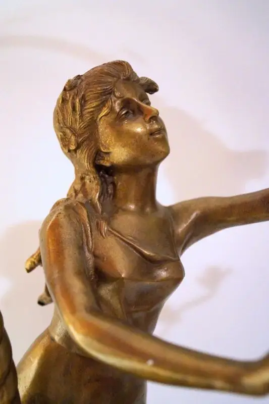 Einzigartige original Jugendstil Figur Bronze Lampe Treppenaufgang Hotel Paris 11