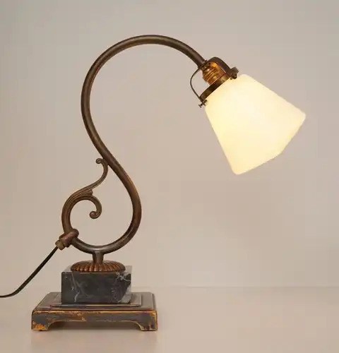 Sehr elegante original Art Deco Schreibtischlampe Kontor Leuchte 1930