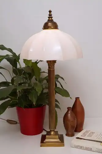 Klassische deutsche Messinglampe Unikat Art Deco Schreibtisch Opalglas