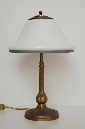 Schlicht elegante original Jugendstil Schreibtischlampe Messing Opalglas