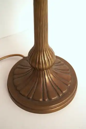 Schlicht elegante original Jugendstil Schreibtischlampe Messing Opalglas