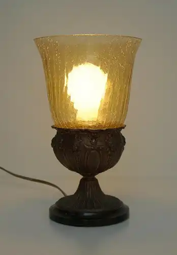 Zierliche Jugendstil Nachttischleuchte Tischlampe Lampe