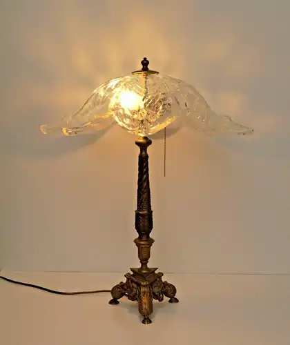 Sehr große elegante Jugendstil Tischleuchte Messinglampe Unikat 1940 Löwenköpfe