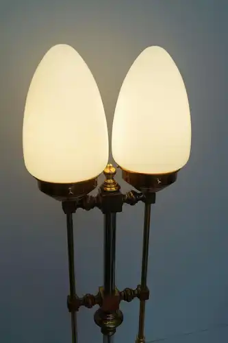 Design Lampe au sol unique "DOUBLE ACORN" LED LUMIÈRE Bauhaus 83 cm