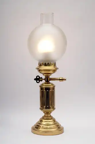 Messinglampe Jugendstil Petroleumlampe Tischleuchte 2 Stk. erhältlich