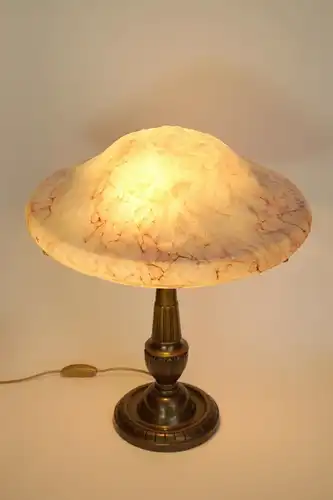 Grande lampe de bureau Art Déco très élégant gravée en laiton 1934