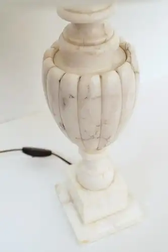 Riesige Art Déco Salon Tischleuchte Alabaster 1940er Schreibtischlampe Opalglas